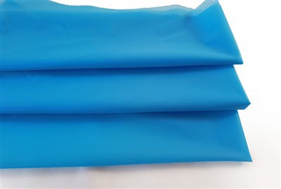 Ardystiad Grs 100% Ffabrig neilon wedi'i Ailgylchu PA/PU/PVC wedi'i orchuddio â dŵr gwrth-ddŵr 210t ffabrig taffeta ripstop ar gyfer pabell cot law